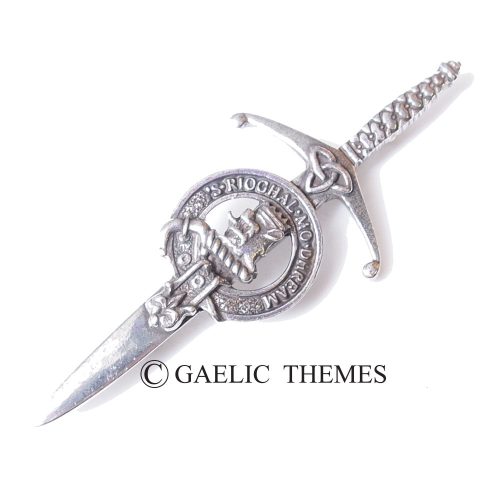 A silver dagger with a prominent Scottish crest, reflecting traditional craftsmanship and heritage in its design.