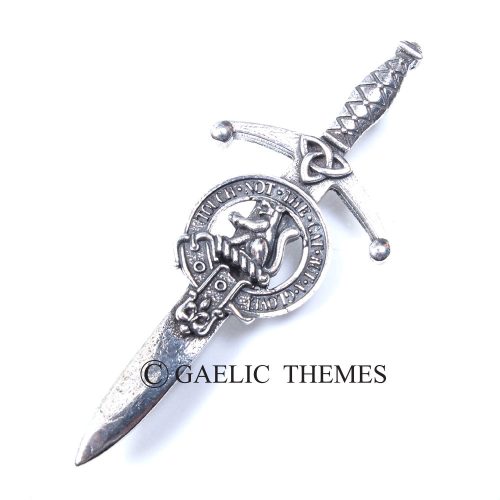 A silver dagger prominently displaying a Scottish crest, embodying traditional craftsmanship and heritage in its design.